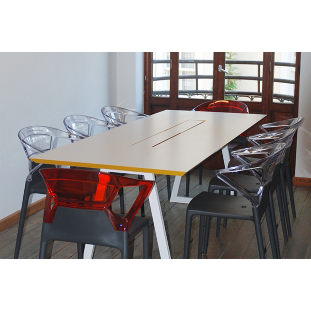 صندلی غذاخوری لونا(مدرنیکا)