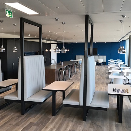 کاناپه بوت مدرنیکا