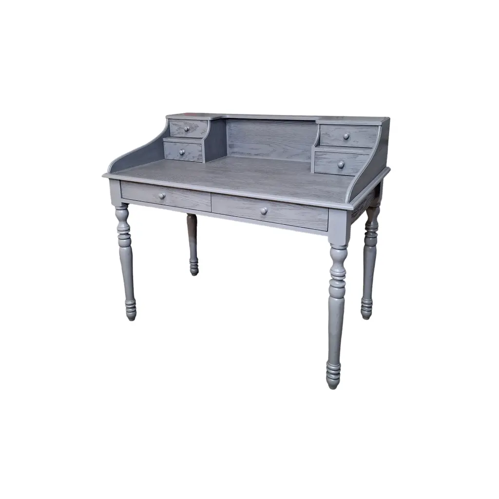 میز تحریر شریعت ۳.webp